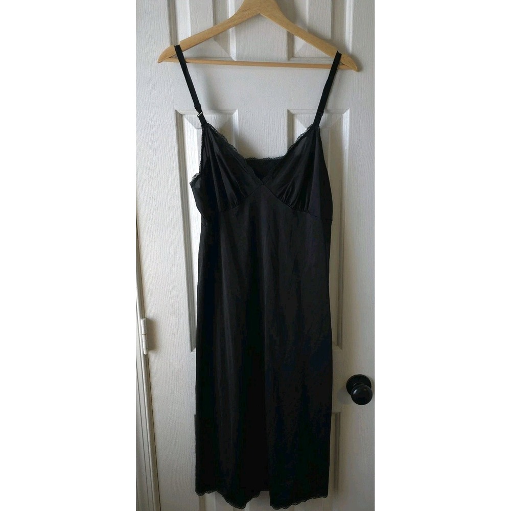 Shadowline Black Lace Straps Sexy  Slippery Nylon Full Slip 38MS Vintage Bust 34